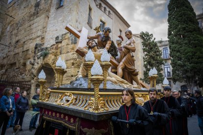 Imatge del pas d’El Cirineu durant la Processó dels Natzarens.