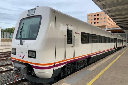 Imatge d'arxiu d'un tren a Saragossa