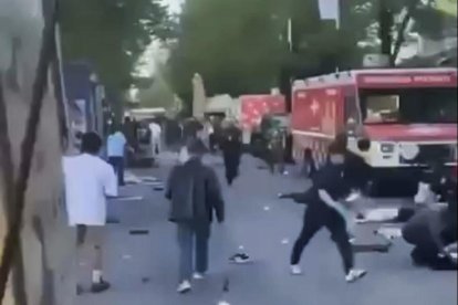 Captura del vídeo que mostra el moment després de l'atropellament massiu