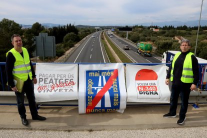 Els portaveus del moviment veïnal 'Mai més peatges', Llorenç Navarro i Enric Lange.