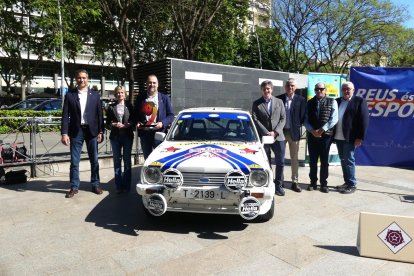 Els representants de les diferents institucions organitzadores del Rally Catalunya-Costa Daurada Legend durant la presentació.