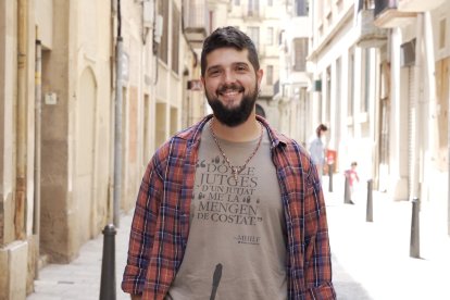 Fotografia d’arxiu del regidor Arnau Martí, que ha defensat lluites socials com l’accés a l’habitatge.