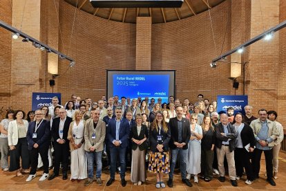 Fotografia de l’assemblea de REDEL, amb la participació de la Diputació de Tarragona, que s’ha dut a terme a Falset.