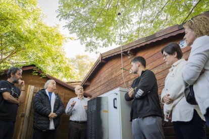Els visitants de l’Escola de Natura Francolí podran conèixer de primera mà com funciona un mesurador de qualitat de l’aire.
