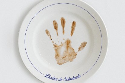 Imatge promocional de la cançó solidària en favor de les víctimes de la dana 'Lladres de sobretaula'