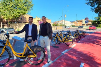 Estació de la Ganxeta al carrer de Recasens i Mercader.