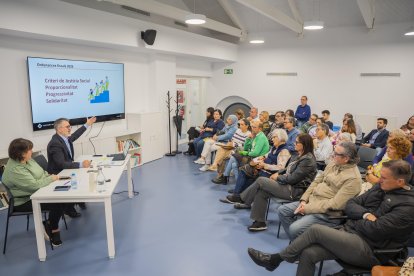 Fotografia de l’audiència pública sobre el pressupost de l’Ajuntament de Reus per l’exercici 2026 al Centre Cívic Gregal.