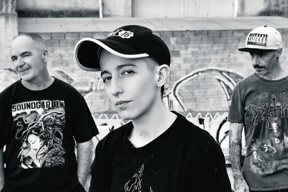 Els tres integrants de la banda, Osi Izquierdo, Martín Alba i Antonio Matas.