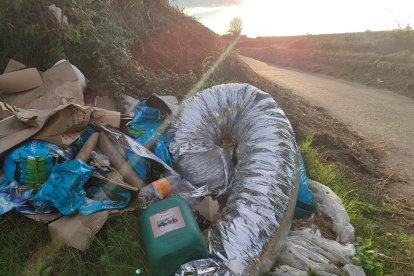 Imatge d'un abocament a l'Arboç.