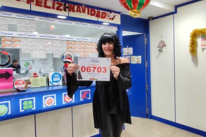 L'administració de Loteria Doña Pilar, al carrer Barcelona, ha estat l'encarregada de repartir sort.