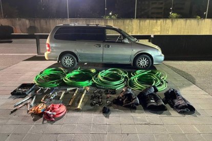 Imatge del vehicle i el material interceptat