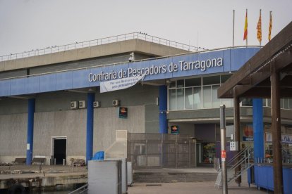 Imatge d'arxiu de la Confraria de Pescadors de Tarragona, espai on es podria ubicar el nou obrador de peix de la ciutat.