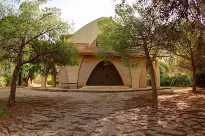 Imagen de la Iglesia de Sant Jordi, situada en la zona de Cap Salou.