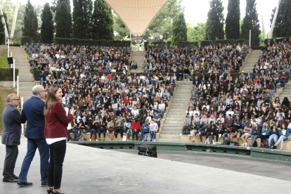 4.000 estudiants de Catalunya, València i Osca han assisit a la 21a edició del Festival Juvenil de Teatre Grecollatí que s'ha celebrat a Tarragona, al Camp de Mart i al Teatre Tarragona. Durant la mostra han gaudit d'una tragèdia d'Eurípides i d'una comèdia de Plaute.