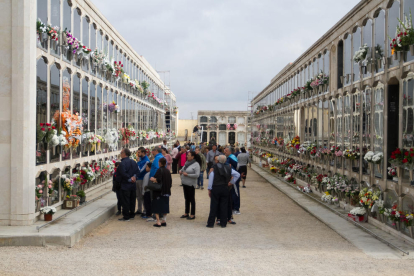 Celebració de a festivitat de Tots Sants al cementiri de Reus