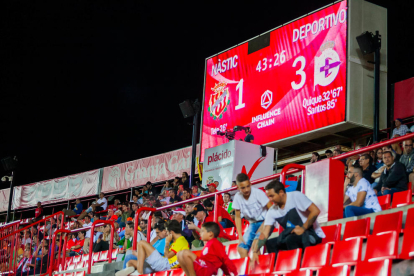 Els aficionats del Nàstic s'ho han deixat tot