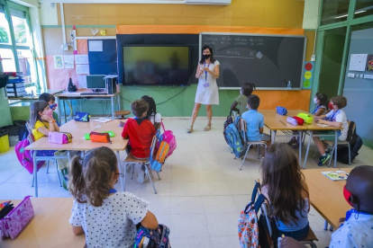 PRimera jornada del curs escolar a l'escola del Serrallo de Tarragona, amb les mesures de seguretat obligades per la pandèmica ddel coronavirus.