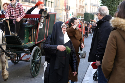 Imatges dels Tres Tombs a la ciutat de Reus