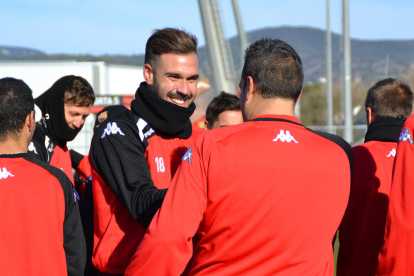 El CF Reus Genuine entrena amb el primer equip.