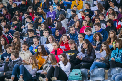 Uns vuit-cents alumnes de deu instituts de Tarragona participen en aquest acte solidari