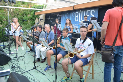 Combos d'estudiants de l'Escola de Música de la Selva del Camp actuen al Racó de la Palma, convidats dins les activitats del festival Reus Blues & Jazz