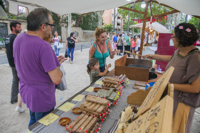 Mig centenar de parades estan instal·lades al barri Monestir