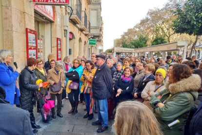 Concentració en suport a Òmnium Cultural a Tarragona
