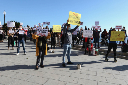 Manifestació del sector de l'hosteleria al Balcó del Mediterrani