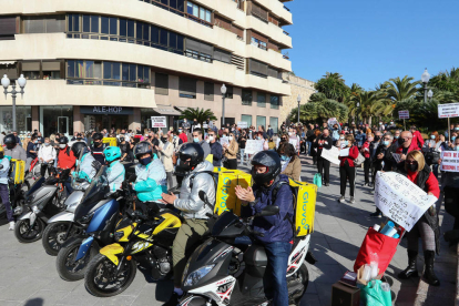 Manifestació del sector de l'hosteleria al Balcó del Mediterrani (II)