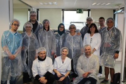 Visita dels alumnes de la Fundació l'Onada a la cuina de l'Hospital Joan XXIII