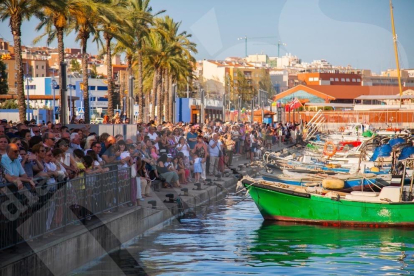 El barri de pescadors celebra de manera solemne la festivitat de la Mare de Déu del Carme, una de les activitats més estimades per la gent del mar