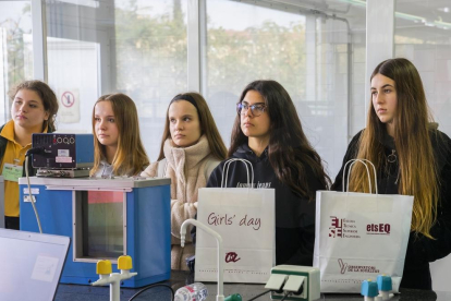 La jornada de la URV, en motivo del Día de la Mujer y la Niña en la Ciencia, promueve el acceso de las chicas a la ingeniería