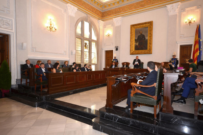 Ple de constitució de l'Ajuntament de Reus i investidura de l'alcalde, Carles Pellicer
