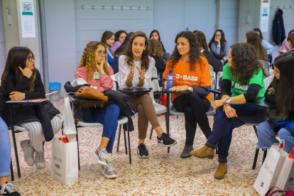 La jornada de la URV, en motivo del Día de la Mujer y la Niña en la Ciencia, promueve el acceso de las chicas a la ingeniería