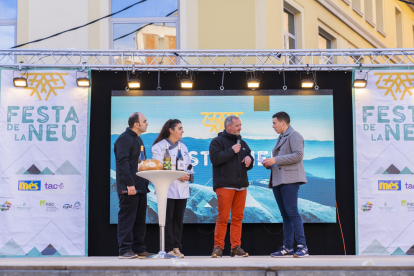 La plaça Corsini ha acollir el dissabte 18 la Festa de la Neu, una jornada lúdica, organitzada per Diari Més i Tac 12 amb la col·laboració del Patronat de Turisme de Lleida-Ara Lleida i Ferrocarrils de la Generalitat de Catalunya. L'esdeveniment ha presentat les novetats de les estacions d'esquí del Pirineu lleidatà per a la temporada 2020.