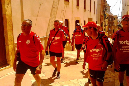 Caminada dels Nastiquers amb presència del president del conjunt grana.