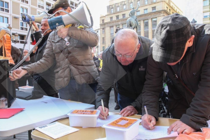 Un miler de persones es manifesten en defensa del sistema de pensions a Reus