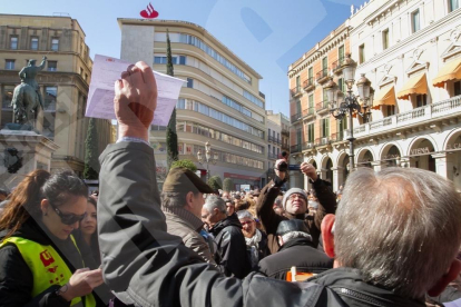 Un miler de persones es manifesten en defensa del sistema de pensions a Reus
