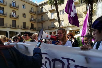 Ciudades como Tarragona, Reus o el Vendrell acogen manifestaciones feministas