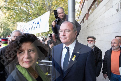 L'alcalde de Reus i tres regidors declaren als jutjats per un suposat delicte d'incitació a l'odi