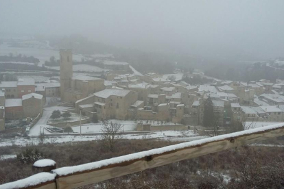 A media tarde ha empezado a nevar en Conesa.