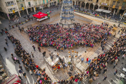 Més de 1.200 alumnes de primària han participat en aquest acte per donar la benvinguda a les festes nadalenques