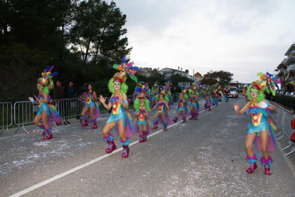 Les comparses guanyadores en el Carnaval de Calafell