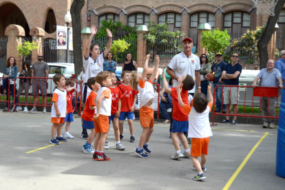 Diada de Bàsquet organitzada per l'escola de bàsquet de les Teresianes de Tarragona, que ha reunit equips de l'Arboç, Reus, Tarragona, Tortosa i el Morell.