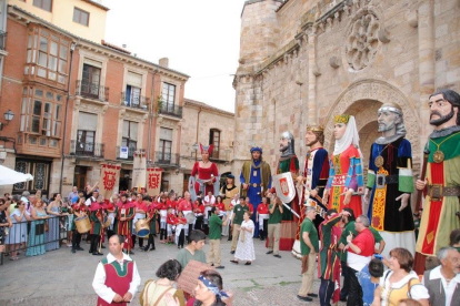 Els Amics dels Gegants de Montblanc viatgen a Zamora en motiu de les Fiestas de San Pedro