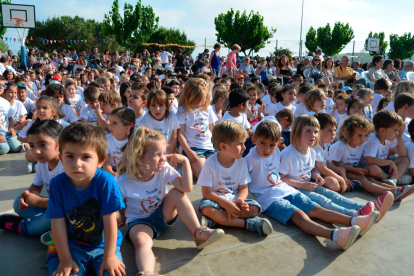 Alumnes, exalumnes, pares i professors s'han reunit aquest divendres per commemorar l'aniversari de La Portalada.