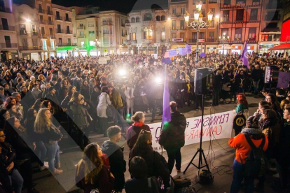 Concentració contra la violència masclista a Reus