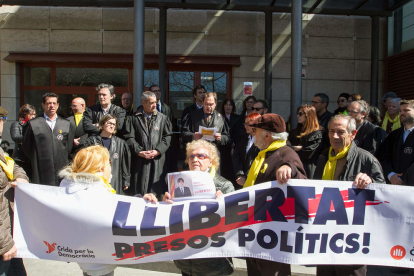Movilització davant dels jutjats de Reus