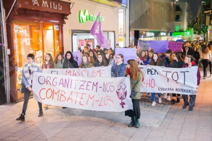 Concentración contra la violencia machista en Reus