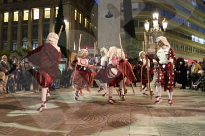 Baile del Carnestoltes y los Set Pecats en Reus